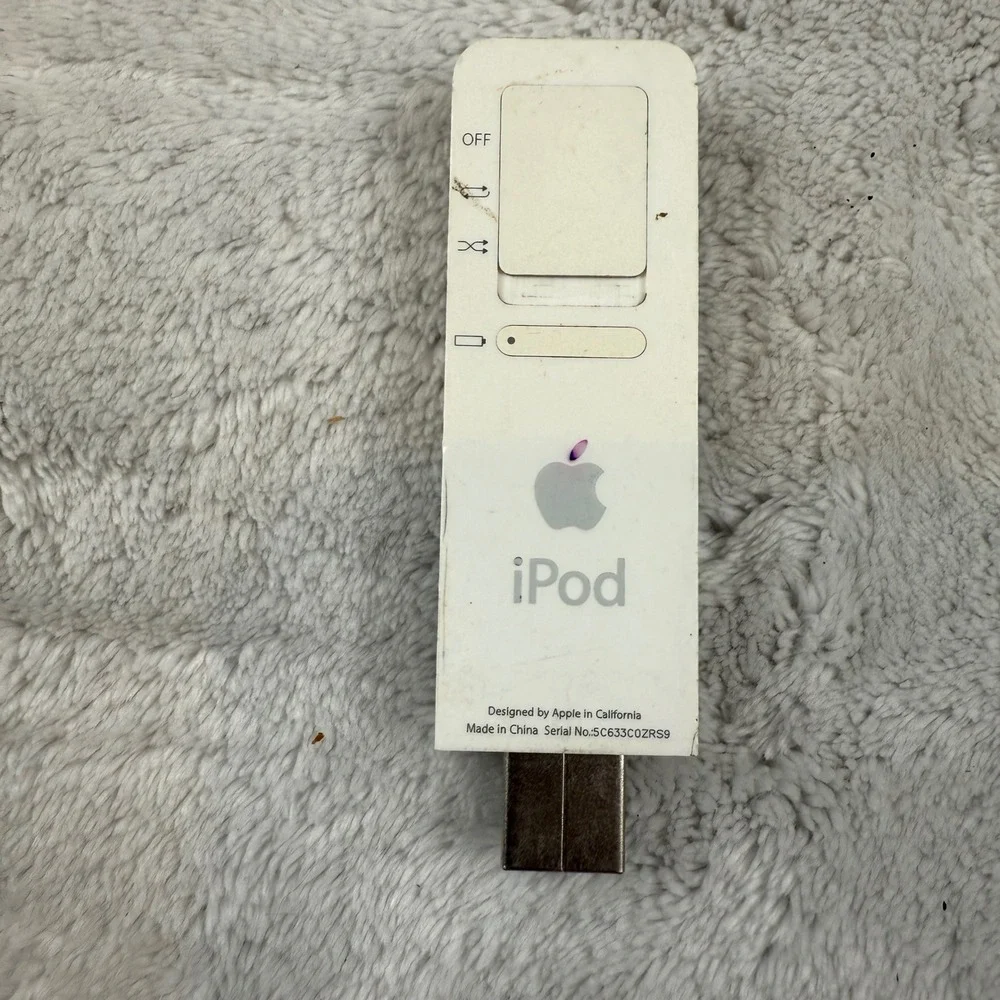 Apple iPod Shuffle 1st Gen 512MB Silver Digital‎ Music Player Portable